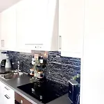 Luxury & Modern By The Ocean ברגן