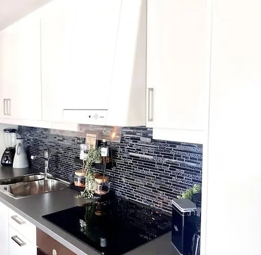 Luxury & Modern By The Ocean 베르겐