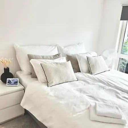 Luxury & Modern By The Ocean Берген